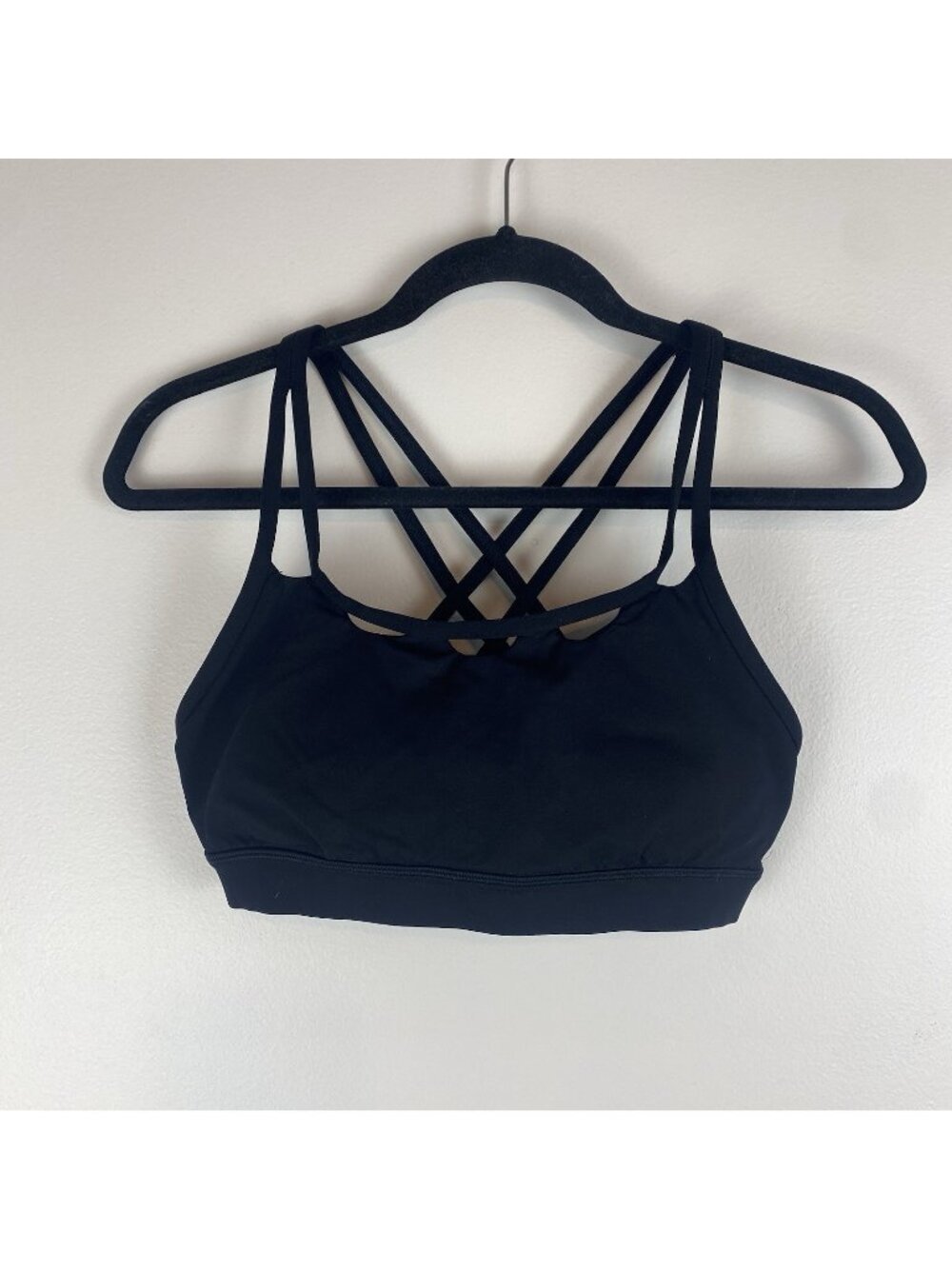 Lululemon Women's Crescent Energy Bra Size 8 Black Nylon Blend Strappy